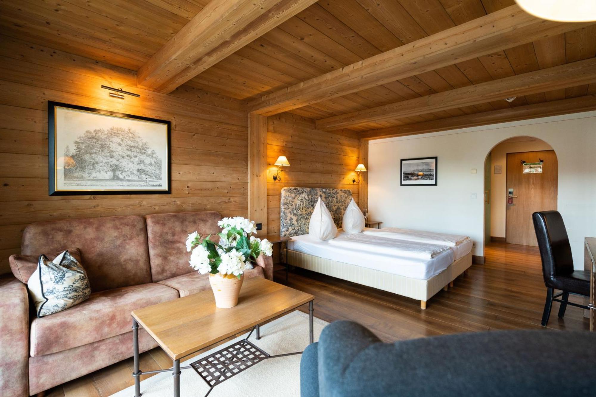 Hotel Gasthof Alte Post Holzkirchen Holzkirchen  Bagian luar foto