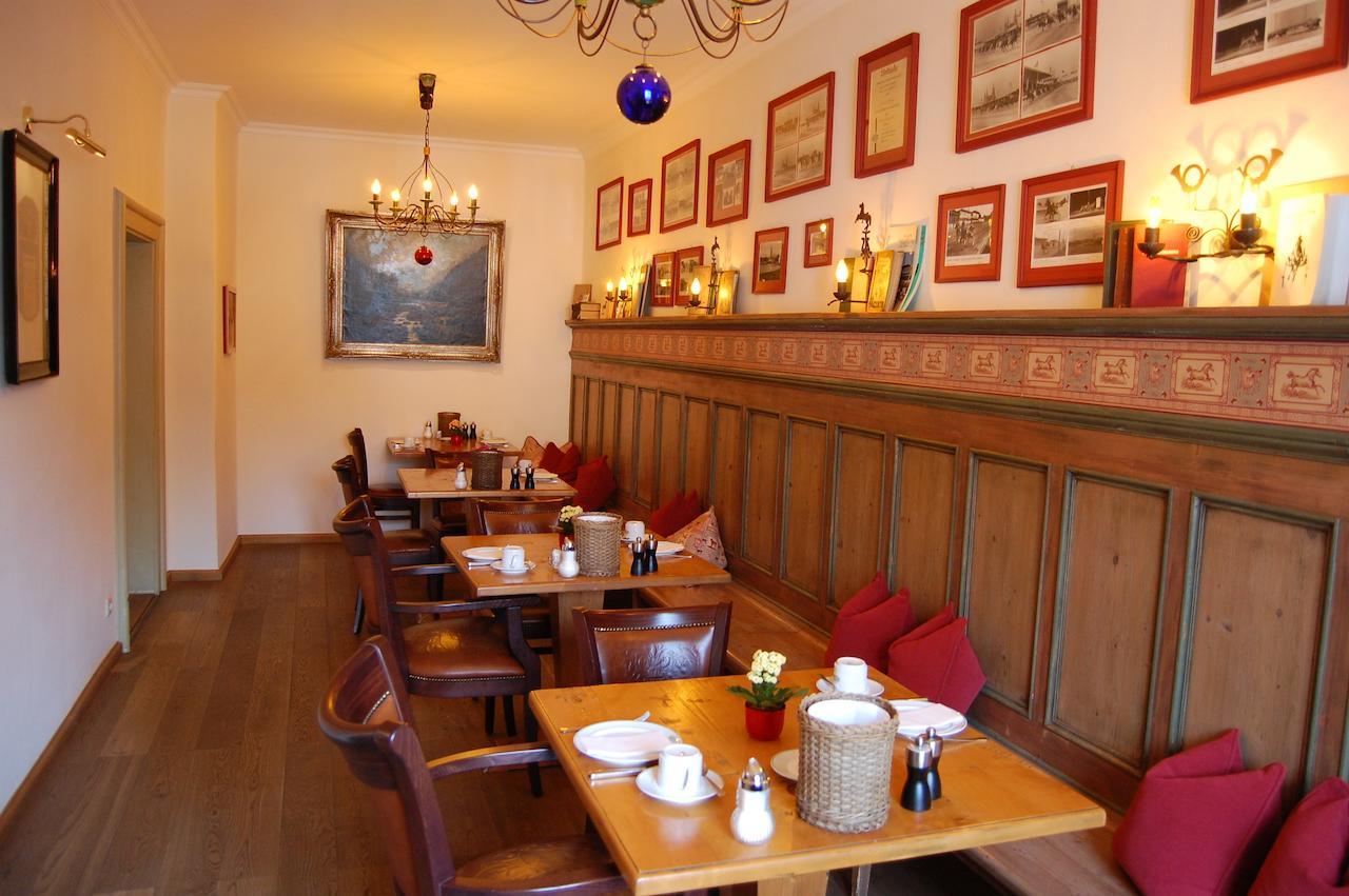 Hotel Gasthof Alte Post Holzkirchen Holzkirchen  Bagian luar foto