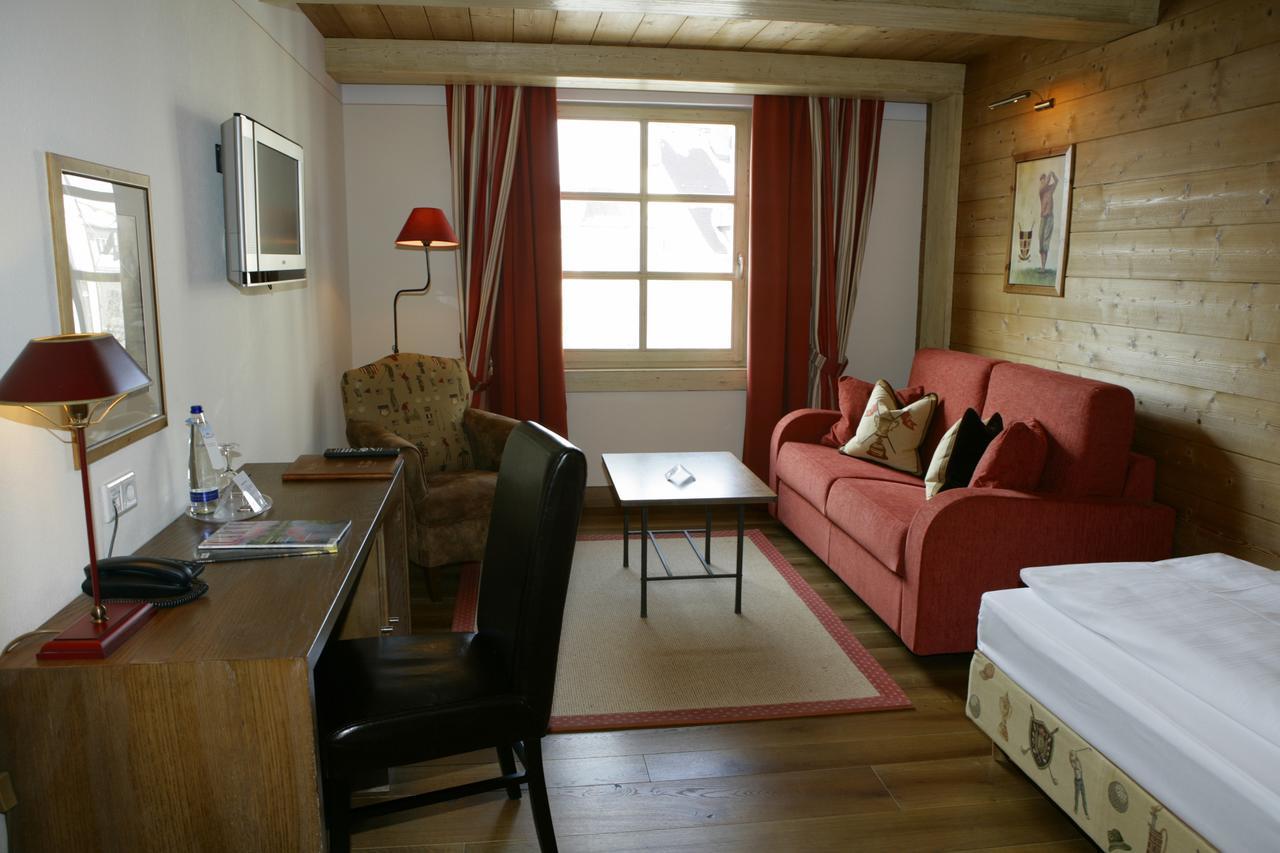 Hotel Gasthof Alte Post Holzkirchen Holzkirchen  Bagian luar foto