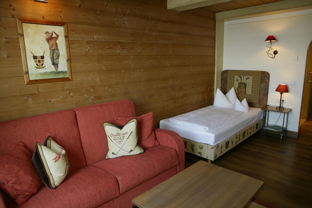 Hotel Gasthof Alte Post Holzkirchen Holzkirchen  Bagian luar foto